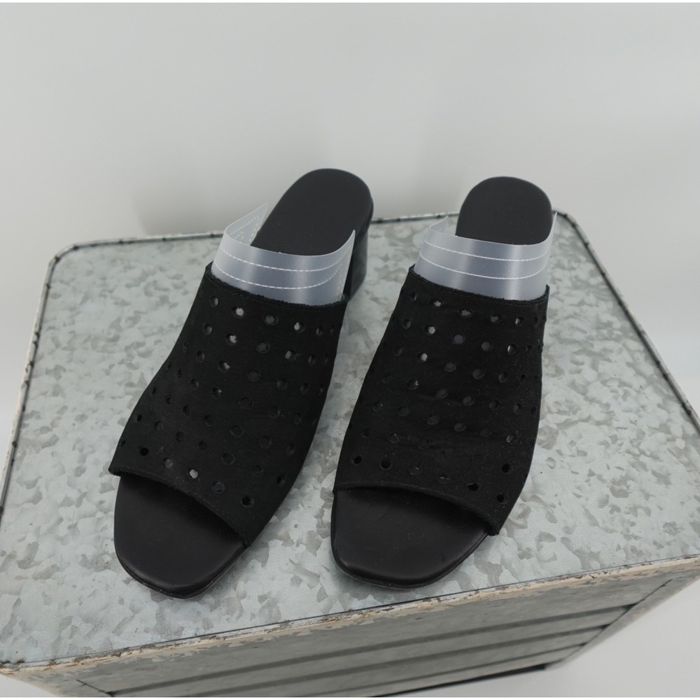 Munro American Womens Black Suede Perforated Block Heel Slide Sandals Size 8 M - Picture 2 of 7